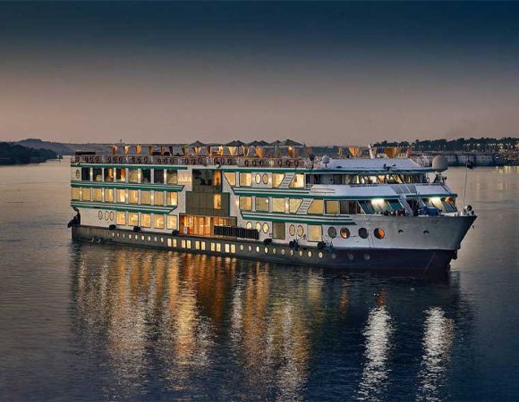 Program Ramses II: 5 Days Nile Cruise from Luxor to Aswan